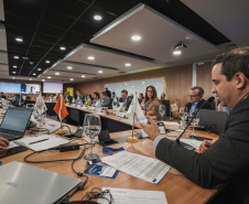 Fazenda Estadual concede Mérito Fazendário do Paraná durante a 40ª Reunião do Comsefaz