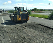 DER/PR recupera rapidamente quedas de barreiras em rodovia nos Campos Gerais