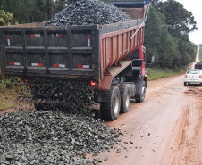 Contrato de R$ 16,8 mi para conservar estradas rurais de Mallet, Lapa e São Mateus do Sul 