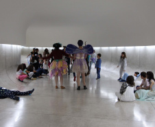Museu Oscar Niemeyer realiza edição extra do “Uma Noite no MON”