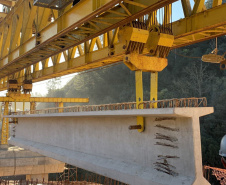 Transporte de vigas para pontes da Rodovia dos Minérios segue até o dia 22 