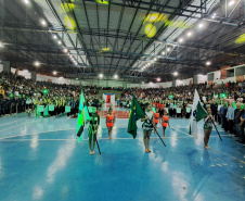 Com ginásio lotado, Apucarana recebe as finais da 69ª edição dos Jogos Escolares do Paraná