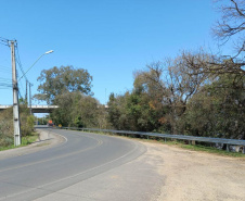 Rodovia em União da Vitória recebe reforço de segurança viária próximo ao Rio Iguaçu 