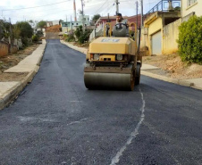 A Prefeitura de Rio Branco do Sul realiza, atualmente, outras três obras com recursos liberados via Secid, todas para a pavimentação asfáltica de ruas.