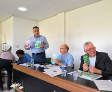  Secretário Estadual da Saúde destaca importância da vacinação e combate a dengue em encontro com bispos do Paraná
