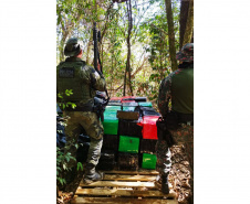 Polícia Ambiental apreende 933,85 kg de substância análoga a maconha em Umuarama