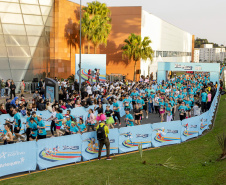 A capital paranaense foi sede neste domingo (4) da prova Disney Magic Run 2024, evento que contou com a participação de aproximadamente 5 mil atletas e aconteceu na Universidade Positivo.