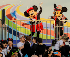 A capital paranaense foi sede neste domingo (4) da prova Disney Magic Run 2024, evento que contou com a participação de aproximadamente 5 mil atletas e aconteceu na Universidade Positivo.