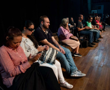 Orquestra Sinfônica do Paraná promove experiência para pessoas com deficiência visual