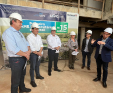 Secretários estaduais vistoriam obras do primeiro AME Universitário do país