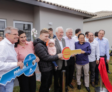 532 famílias de Cafelândia e Nova Aurora recebem as chaves da casa própria