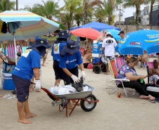 Limpeza das praias, saúde e segurança são destaques na temporada. Mais de 174 toneladas de lixo foram recolhidas nas praias do Paraná pela Sanepar, houve cerca de 700 atendimentos médicos feitos pela equipe da Secretaria da Saúde.  Operação Verão, 2018/2019  -  Foto: Jaelson Lucas/ANPr