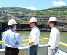 Governador Carlos Massa Ratinho Junior, acompanhado do presidente da Copel, Daniel Pimentel, visita a Usina Governador Bento Munhoz da Rocha Netto (Foz do Areia), no município de Pinhão  -  Pinhão, 22/01/2019  -  Foto: Rodrigo Félix Leal