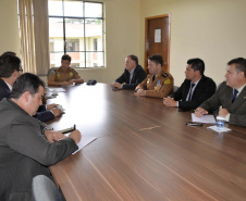 Diretoria-geral do Departamento de Trânsito do Paraná (Detran-PR) reuniu-se nesta terça-feira (22) com representantes da Polícia Rodoviária Federal e da Polícia Militar do Paraná, na Academia Policial Militar do Guatupê, em São José dos Pinhais. Foto: Pamella Rosa/Detran