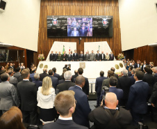 O governador Carlos Massa Ratinho Junior participou nesta sexta-feira (01) da solenidade de posse dos 54 deputados estaduais na Assembleia Legislativa do Paraná. -  Curitiba, 01/02/2019  -  Foto:  Rodrigo Félix Leal/ANPr