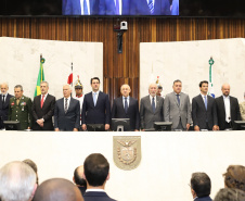 O governador Carlos Massa Ratinho Junior participou nesta sexta-feira (01) da solenidade de posse dos 54 deputados estaduais na Assembleia Legislativa do Paraná. -  Curitiba, 01/02/2019  -  Foto:  Rodrigo Félix Leal/ANPr