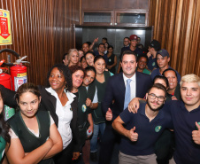 O governador Carlos Massa Ratinho Junior participou nesta sexta-feira (01) da solenidade de posse dos 54 deputados estaduais na Assembleia Legislativa do Paraná. -  Curitiba, 01/02/2019  -  Foto:  Rodrigo Félix Leal/ANPr