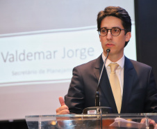 Secretário de Planejamento, Valdemar Jorge, durante apresentação no evento Paraná Day.  -  Curitiba, 05/02/2019  -  Foto: José Fernando Ogura/ANPr