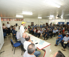 O governador Carlos Massa Ratinho Junior afirmou nesta quinta-feira (07), em Cascavel, que vai editar um decreto regulamentando a aplicação da lei que estabelece a perenidade da Tarifa Rural Noturna de energia. - Cascavel, 07/02/2019 - Foto: Rodrigo Félix Leal