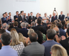 O governador Carlos Massa Ratinho Junior deu posse, em cerimônia no Palácio Iguaçu, ao secretário de Estado do Desenvolvimento Sustentável e Turismo, Marcio Nunes, e aos presidentes das autarquias vinculadas à pasta. Foram empossados os presidentes do Instituto Água e Terra, Everton Souza; do Simepar, Eduardo Alvin; da Paraná Desenvolvimento, Eduardo Bekin; e da Paraná Turismo, João Jacob Mehl. -   Curitiba, 12/02/2019  -  Foto: José Fernando Ogura/ANPr