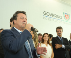 O governador Carlos Massa Ratinho Junior  deu posse, em cerimônia no Palácio Iguaçu, ao secretário de Estado do Desenvolvimento Sustentável e Turismo, Marcio Nunes, e aos presidentes das autarquias vinculadas à pasta. Foram empossados os presidentes do Instituto Água e Terra, Everton Souza; do Simepar, Eduardo Alvin; da Paraná Desenvolvimento, Eduardo Bekin; e da Paraná Turismo, João Jacob Mehl.  -  Curitiba, 12/02/2019  -  Foto: Rodrigo Félix Leal/ANPr