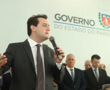 O governador Carlos Massa Ratinho Junior  deu posse, em cerimônia no Palácio Iguaçu, ao secretário de Estado do Desenvolvimento Sustentável e Turismo, Marcio Nunes, e aos presidentes das autarquias vinculadas à pasta. Foram empossados os presidentes do Instituto Água e Terra, Everton Souza; do Simepar, Eduardo Alvin; da Paraná Desenvolvimento, Eduardo Bekin; e da Paraná Turismo, João Jacob Mehl.  -  Curitiba, 12/02/2019  -  Foto: Rodrigo Félix Leal/ANPr