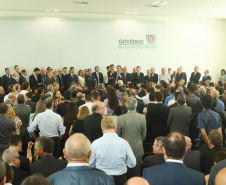 O governador Carlos Massa Ratinho Junior  deu posse, em cerimônia no Palácio Iguaçu, ao secretário de Estado do Desenvolvimento Sustentável e Turismo, Marcio Nunes, e aos presidentes das autarquias vinculadas à pasta. Foram empossados os presidentes do Instituto Água e Terra, Everton Souza; do Simepar, Eduardo Alvin; da Paraná Desenvolvimento, Eduardo Bekin; e da Paraná Turismo, João Jacob Mehl.  -  Curitiba, 12/02/2019  -  Foto: Rodrigo Félix Leal/ANPr