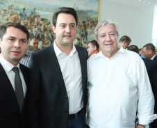 Governador Carlos Massa Ratinho Júnior dá posse ao secretário de Estado da Infrestrurura e Logística, Sandro Alex, e ao diretor do Departamento de Estradas e Rodagem (DER), João Alfredo zampieri - Curitiba, 13/02/2019 - Foto: Rodrigo Félix Leal/ANPr