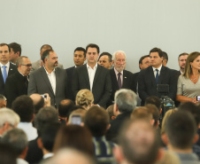 Governador Carlos Massa Ratinho Júnior dá posse ao secretário de Estado da Infrestrurura e Logística, Sandro Alex, e ao diretor do Departamento de Estradas e Rodagem (DER), João Alfredo zampieri - Curitiba, 13/02/2019 - Foto: Rodrigo Félix Leal/ANPr