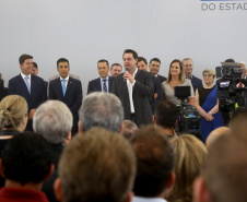 Governador Carlos Massa Ratinho Júnior dá posse ao secretário de Estado da Infrestrurura e Logística, Sandro Alex, e ao diretor do Departamento de Estradas e Rodagem (DER), João Alfredo zampieri  -  Curitiba, 13/02/2019  -  Foto: Jaelson Lucas/ANPr