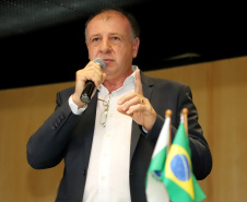 Governador Carlos Massa Ratinho Júnior dá posse ao secretário do Desenvolvimento Urbano e de Obras Públicas, João Carlos Ortega  -  Curitiba, 14/02/2019  -  Foto: José Fernando Ogura/ANPr