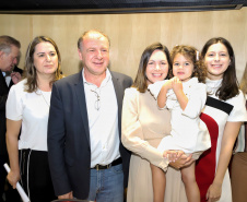 Governador Carlos Massa Ratinho Júnior dá posse ao secretário do Desenvolvimento Urbano e de Obras Públicas, João Carlos Ortega  -  Curitiba, 14/02/2019  -  Foto: José Fernando Ogura/ANPr