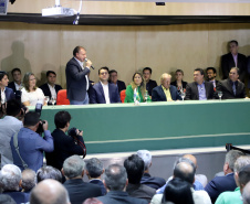 Governador Carlos Massa Ratinho Júnior dá posse ao secretário do Desenvolvimento Urbano e de Obras Públicas, João Carlos Ortega  -  Curitiba, 14/02/2019  -  Foto: José Fernando Ogura/ANPr