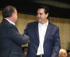 Governador Carlos Massa Ratinho Júnior dá posse ao secretário do Desenvolvimento Urbano e de Obras Públicas, João Carlos Ortega - Curitiba, 14/02/2019 - Foto: Rodrigo Felix Leal/ANPr