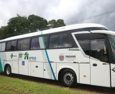 Uma cerimônia realizada nesta sexta-feira (15) em Capanema, no Sudoeste do Paraná, oficializou a entrega de uma Unidade de Saúde, uma UTI Móvel, equipamentos de fisioterapia e um ônibus de 40 lugares para a população local