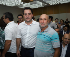 O governador Carlos Massa Ratinho Jr entregou nesta sexta(22) novas viaturas, aparelhos etolométricos e coletes balísticos às unidades da Polícia Militar que pertencem ao 2 Comando Regional - Londrina e região. Londrina,22/02/2019 -  Foto: Rodrigo Félix Leal/ANPr