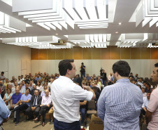 O governador Carlos Massa Ratinho Jr entregou nesta sexta(22) novas viaturas, aparelhos etolométricos e coletes balísticos às unidades da Polícia Militar que pertencem ao 2 Comando Regional - Londrina e região. Londrina,22/02/2019 Foto:Jaelson Lucas / ANPr