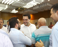 O governador Carlos Massa Ratinho Jr entregou nesta sexta(22) novas viaturas, aparelhos etolométricos e coletes balísticos às unidades da Polícia Militar que pertencem ao 2 Comando Regional - Londrina e região. Londrina,22/02/2019 Foto:Jaelson Lucas / ANPr