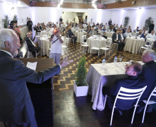 O governador em exercício Darci Piana, participou da assinatura do acordo de parceria e cooperação entre as cidades de Prudentópolis e Ternopil, Ucrânia. Participaram da cerimônia: prefeito de Prudentópolis, Adelmo Luiz Klosowski; Cônsul da Ucrânia no Paraná, Mariano Czaikowski; prefeito de Ternopil, Serhii Nadal; entre outros.Prudentópolis, 06-03-19.Foto: Arnaldo Alves / ANPr.