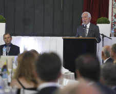 O governador em exercício Darci Piana, participou da assinatura do acordo de parceria e cooperação entre as cidades de Prudentópolis e Ternopil, Ucrânia. Participaram da cerimônia: prefeito de Prudentópolis, Adelmo Luiz Klosowski; Cônsul da Ucrânia no Paraná, Mariano Czaikowski; prefeito de Ternopil, Serhii Nadal; entre outros.Prudentópolis, 06-03-19.Foto: Arnaldo Alves / ANPr.