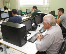 Prova online - Exames da Educação de Jovens e Adultos (EJA) Online 2019, da Secretaria da Educação.  -  Foto: Hedeson Alves/ANPr
