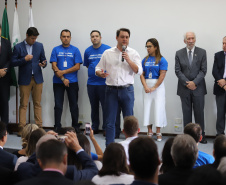 O governador Carlos Massa Ratinho Junior empossa a nova diretoria do Instituto de Tecnologia do Paraná (Tecpar). Tomam posse como diretor-presidente do Tecpar, Fabio Cammarota; diretora comercial, Danielle Portela; o diretor de Desenvolvimento Tecnológico e Inovação, Rafael Rodrigues; e diretor de Administração e Finanças, Arnaldo da Fonseca. Foto: José Fernando Ogura/ANPr