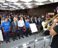 O governador Carlos Massa Ratinho Junior empossa a nova diretoria do Instituto de Tecnologia do Paraná (Tecpar). Tomam posse como diretor-presidente do Tecpar, Fabio Cammarota; diretora comercial, Danielle Portela; o diretor de Desenvolvimento Tecnológico e Inovação, Rafael Rodrigues; e diretor de Administração e Finanças, Arnaldo da Fonseca. Foto: José Fernando Ogura/ANPr