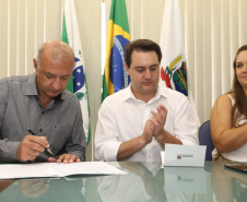 Governador Carlos Massa Ratinho Junior libera recursos para pavimentação asfáltica em Araucária.  -  Araucária, 20/03/2019  -  Foto: Rodrigo Félix Leal