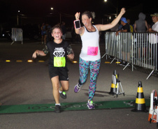 Corrida Noturna da PM tem mais de 500 participantes em Araucária (PR), na RMC. Foto: Soldado Fernando Chauchuti