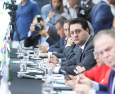 O governador Carlos Massa Ratinho Junior participou nesta terça-feira (26), em Brasília, da reunião extraordinária do Fórum de Governadores e defendeu que estados e municípios com boa situação financeira tenham acesso prioritário a recursos federais para investimentos.   -  BRasília, 26/03/2019  -  Foto: Rodrigo Félix Leal/ANPr