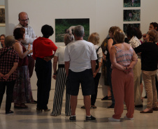 O Museu Oscar Niemeyer convida o público para participar da edição de abril do programa Arte para Maiores, voltado especialmente para pessoas maiores de 60 anos. As atividades acontecem na próxima terça-feira (2). Foto: MON
