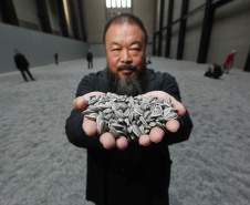 Maior mostra de arte promovida pelo artista plástico chinês Ai Weiwei, “Ai Weiwei Raiz” estreia no Museu Oscar Niemeyer (MON), em Curitiba, no dia 2 de maio. - Curitiba, 03/04/2019  - (Photo by Peter Macdiarmid/Getty Images) *** Local Caption *** Ai Weiwei/Divulgação MON