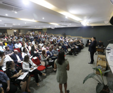 O controlador geral do Estado, Raul Siqueira, durante a apresentação do programa de compliance para servidores públicos, das secretarias, autarquias e empresas públicas. Curitiba, 03-04-19.Foto: Arnaldo Alves / ANPr.