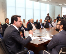 O governador Carlos Massa Ratinho Junior anunciou a redução nas taxas de juros das operações de crédito da Fomento Paraná, instituição financeira estadual que oferece crédito a empreendedores. - Curitiba, 03/04/2019  -  Foto: Gilson Abreu/ANPr